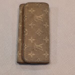 Louis Vuitton Beige Monogram Key & Card Holder